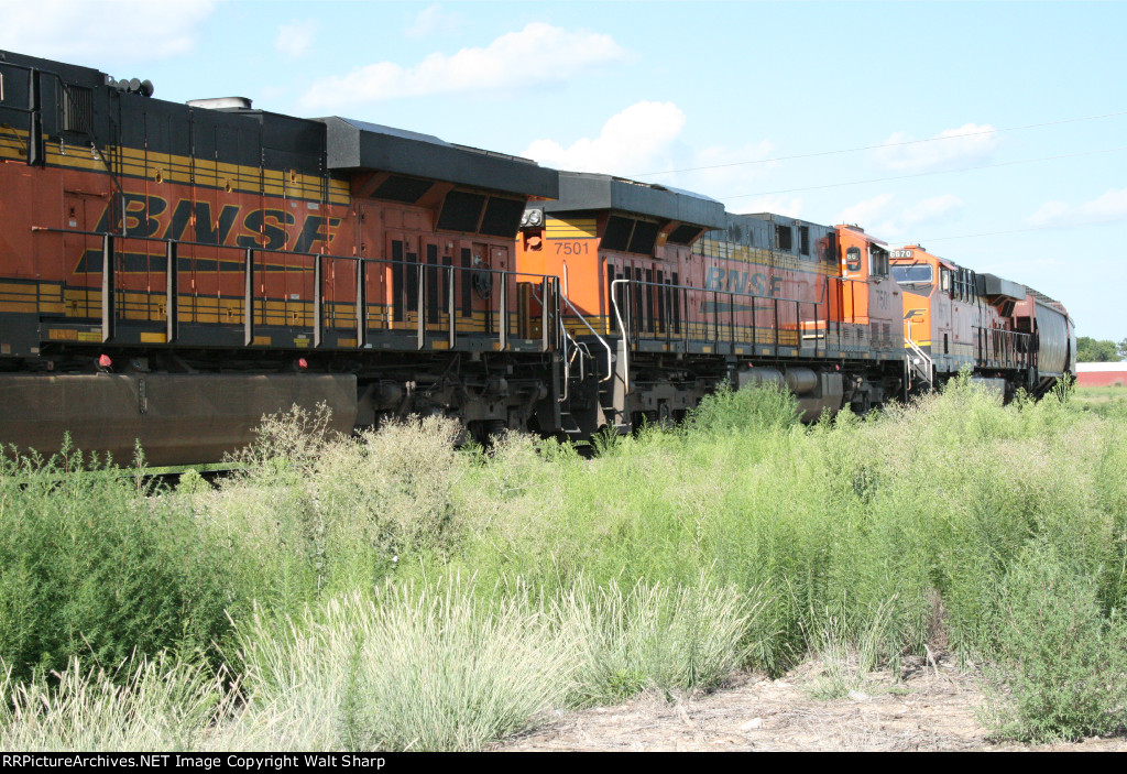 BNSF 7501